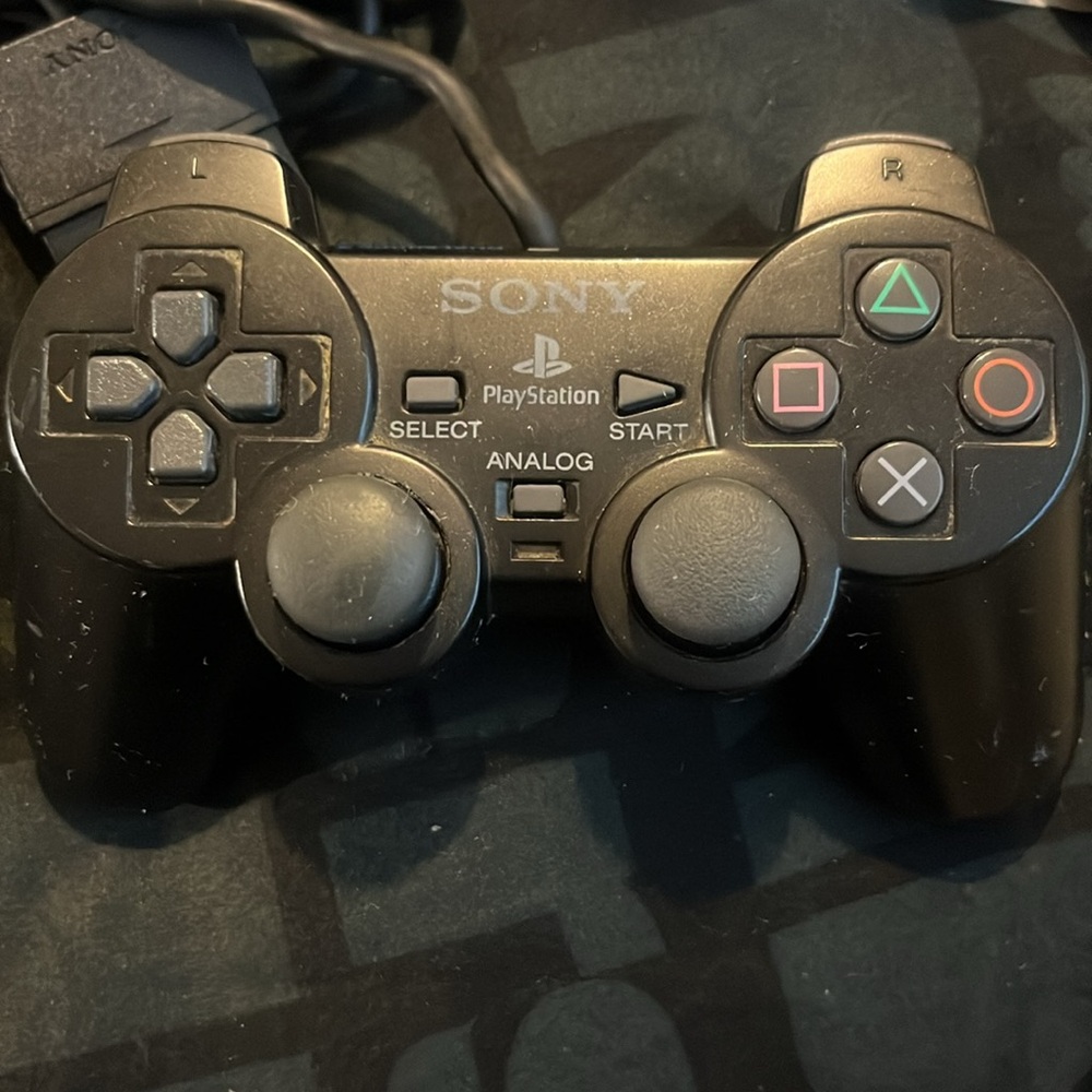 PS2- Controllers - Picture 2 of 6